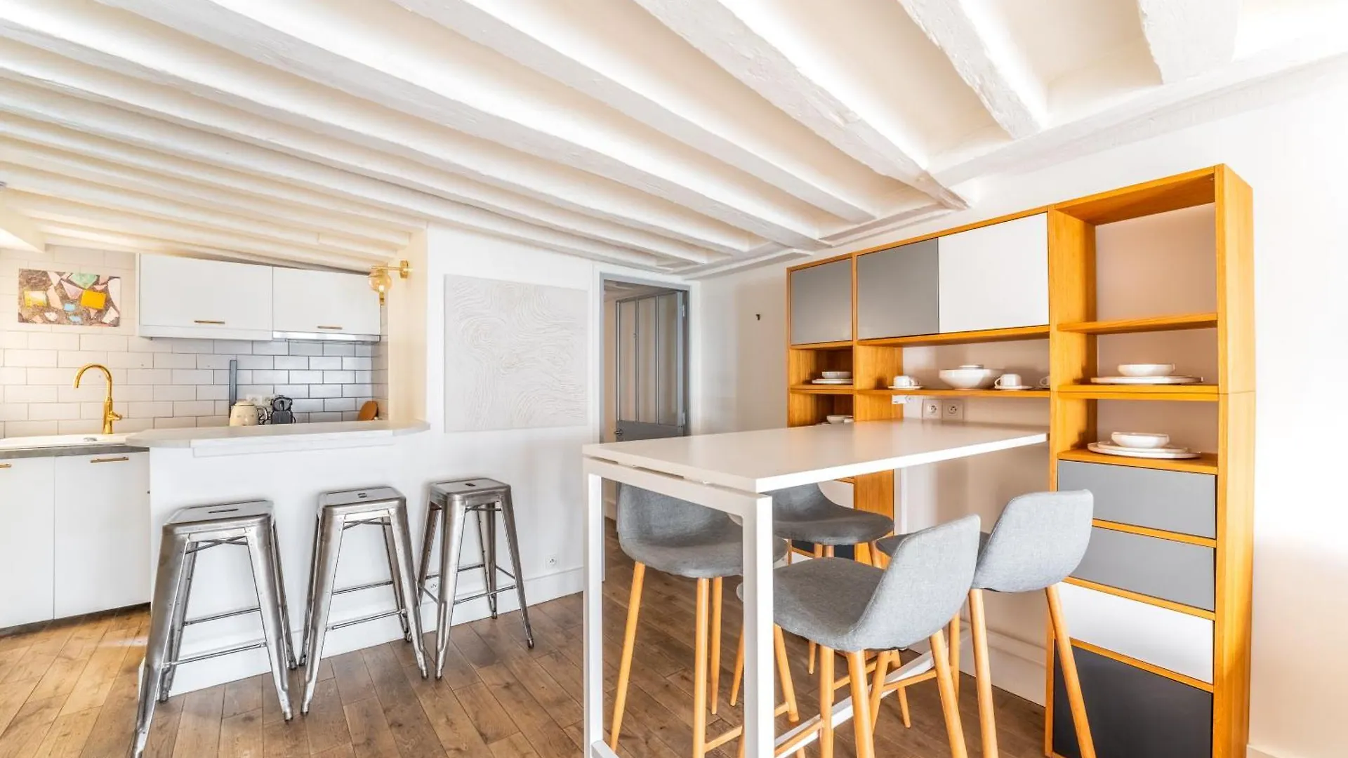 Charming Flat Montorgueil Apartment Paris