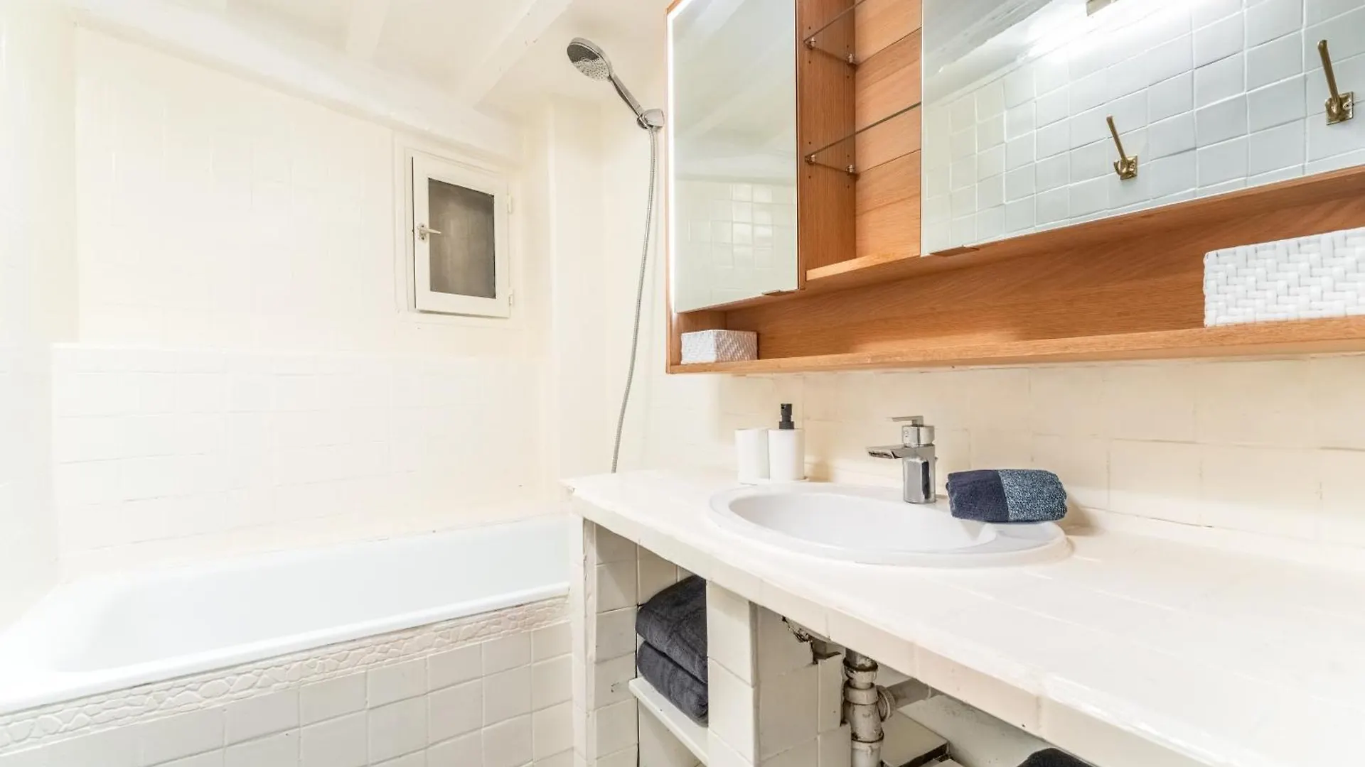 Charming Flat Montorgueil Paris
